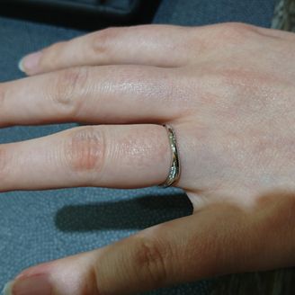 【葵山葵(アオイワサビ)】の口コミ 指輪のデザインに迷ってしまった時、店員さんにすすめてもらったのがきっか...