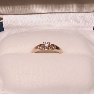 【１／ｆ エフブンノイチ】の口コミ 結婚が決まってから彼と一緒に選びに行きました。

結婚後も付けたかった...