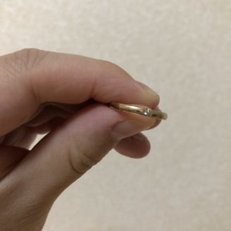 【SCARABE(スカラベ)】の口コミ どんな服装にも合い、飽きの来ないシンプルなデザイン、歳を重ねても使える...