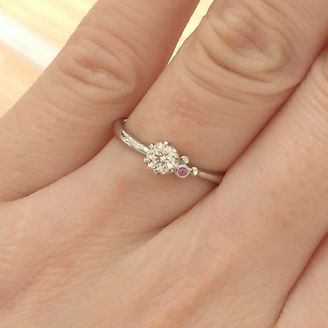 【THE KISS Anniversary(ザ・キッス　アニヴァーサリー)】の口コミ いい指輪を買えるのであれば価格は特に気にしていませんでした。このお店に...