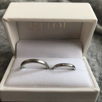 【RITOE(リトエ)】の口コミ 彼は艶消しで肌馴染みよく、シンプルですがキーホルダーの輪っかみたいにな...