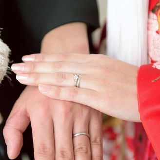 【A・D・A(エー・ディー・エー)】の口コミ 着けたときに指が華奢に見えるようなデザインにしました。30代40代と年...