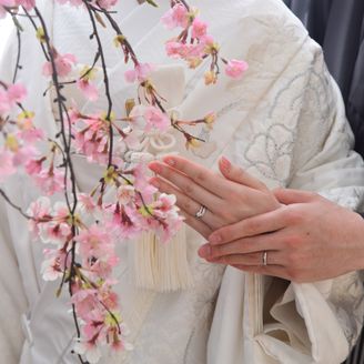 【HASUNA(ハスナ)】の口コミ 指輪のデザインが直線なものが似合わないので、曲線であるもの、メレダイヤ...