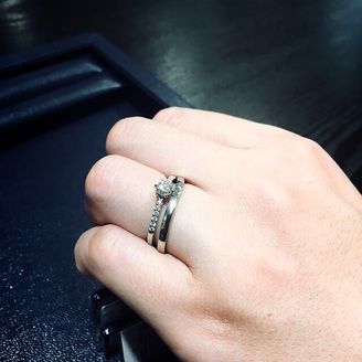 【ROYAL ASSCHER(ロイヤル・アッシャー)】の口コミ 特にこだわりはなかったので、百貨店の中のお店を回り決めました。色々試着...