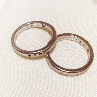 【AIGIS(アイギス)】の口コミ わたしは、もともと、結婚指輪がほしいと思っていなかったのですが、
夫が...