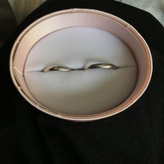 【insembre(インセンブレ)】の口コミ デザインのかわいさ。金属アレルギーのため、金属以外でお願いしたところ、...