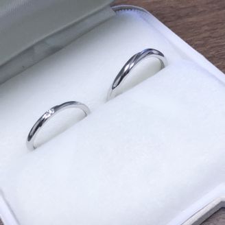 【MACUREAL(マキュリアル)】の口コミ リングのウエーブによって、すらっと指が見えて綺麗に見えるところがお気に...