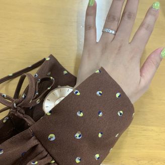 【SERGE THORAVAL】の口コミ 仕事柄指輪を全くつけない夫ですが唯一夫が好きなブランドで元々バングルを...