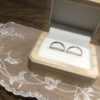 【atelier tamari(アトリエタマリ)】の口コミ ゴールドとシルバーの間の
シャンパンゴールドという色合いがまず気に入り...