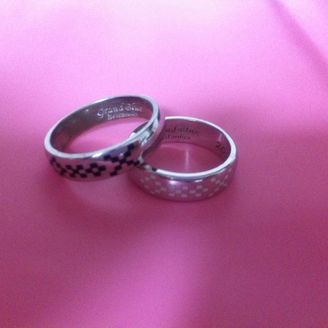 【Grace anniversary design(旧Grand blue)】の口コミ 新婚旅行で訪れた沖縄で記念となる物が欲しいと思っていたところ、滞在して...