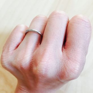 【MAGIC THEATER】の口コミ 初めは、ハイブランドで探していたのですが
旦那がブランド物に興味が無い...