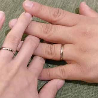 【insembre(インセンブレ)】の口コミ シンプルなデザインの結婚指輪が欲しくて、一目惚れしました。飾りすぎず1...