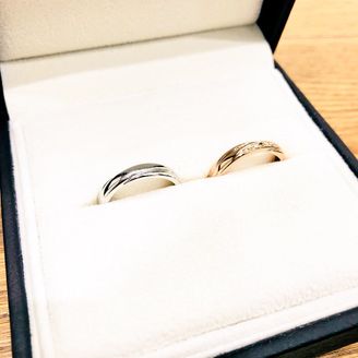 【Tis(ティス)】の口コミ 夫はシンプルな指輪、私は可愛い指輪がよく、二人が気にいるものがあるのか...