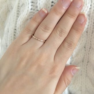 【et TOUJOURS(トゥージュール)】の口コミ デザイン テイストなど相談の元セミオーダーしました。両親が常に指輪をつ...