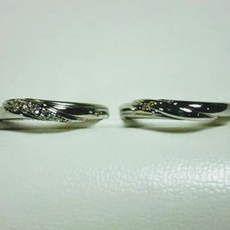 【LANVIN(ランバン)】の口コミ 可愛らしくも美しいデザインが、気に入ったこともあり旦那と相談。
結局お...