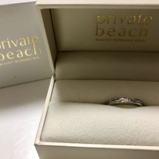 【PRIVATE BEACH(プライベートビーチ)】の口コミ デザインと形に一目惚れで購入しました。嵌めてみるとキラッとか輝き、尚且...