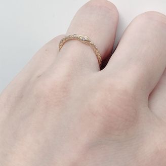 【Loree Rodkin(ローリー・ロドキン)】の口コミ 色々なメーカーを見て回っていたもののデザインが似たり寄ったりで決めかね...