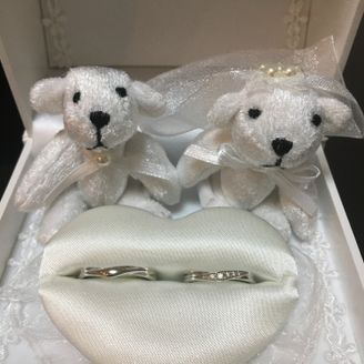 【EYE JEWELRY UMAKI(アイジュエリー ウマキ)】の口コミ 指輪をつけると指が綺麗に見えるように思い、見に行ったその日に決めました...