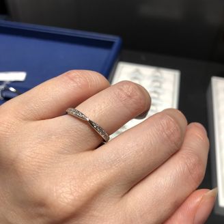 Diana D.（ディアナ ディー）YG [結婚指輪] 銀座ダイヤモンドシライシ