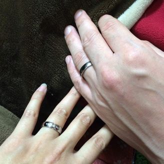 【ZEEZEN】の口コミ まず彼が金属アレルギーということもあり、肌に優しい金属を探していました...