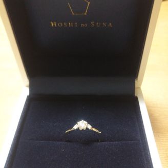 【HOSHI no SUNA 星の砂(ほしのすな)】の口コミ 指輪のデザインに関して、シンプルだけど可愛らしさと上品さがある点がとて...