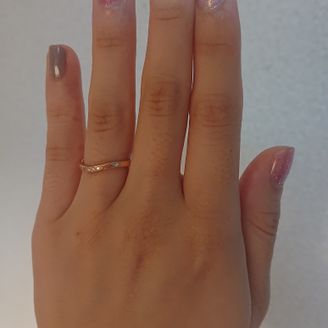 【NICOLO POLO(ニコロポーロ)】の口コミ 先に旦那さんからもらった婚約指輪がピンクゴールドだったのでそれに合うも...