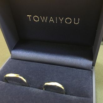 【TOWAIYOU(トワイユ)】の口コミ ウェーブ系のデザインでダイヤが数個入っているデザインが決めてです。また...