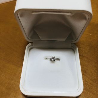 【Jewelry Pia(ジュエリーピア)】の口コミ 大手の店舗よりも、同じ質で値段が安く手に入った。大手の店舗よりも、結果...