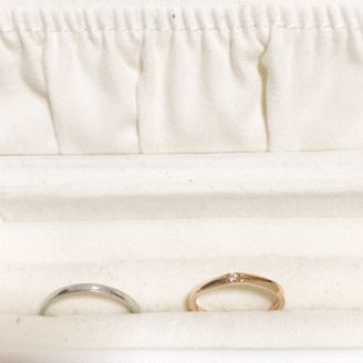 【組曲ジュエリー】の口コミ 普段から付けれるように、シンプルな可愛いデザインで決めました。
ピンク...