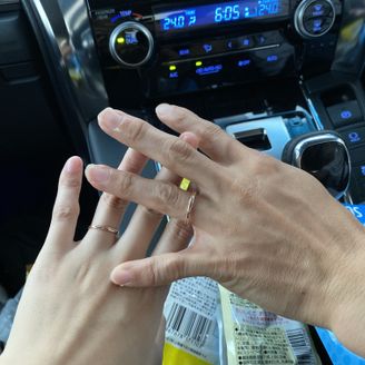 【Ankhore(アンクオーレ)】の口コミ 金の指輪で、細身の指輪という条件で購入を決めました！
  ただただ可愛...