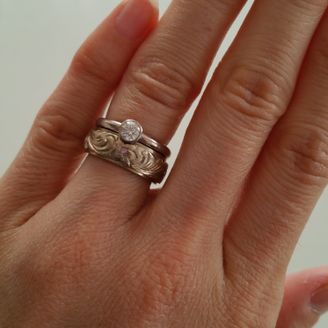 【FIRST DIAMOND(ファーストダイヤモンド)】の口コミ 人と違うのがよく、グアムで挙式を決めていたのでハワイアンジュエリーがよ...