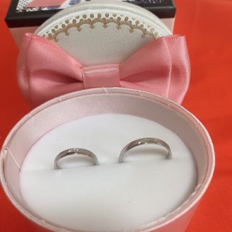 【insembre(インセンブレ)】の口コミ 細みでシンプルな指輪を探して色々な店舗を巡っていました。どこも同じよう...