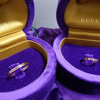 【グッチ(GUCCI)】の口コミ シンプルだけど、変わったデザインが欲しくて、こちらの指輪に決めました。...