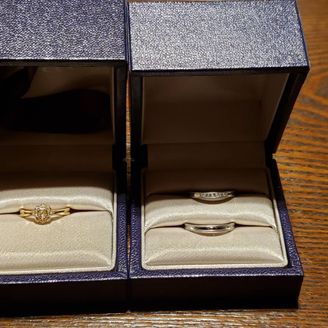 【agete(アガット)】の口コミ シンプルでかつ存在感があったため。男女のデザインが全く違うわけでもなく...