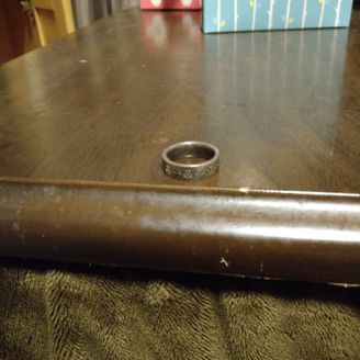 【Pinky&Dianne(ピンキー＆ダイアン)】の口コミ 仕事を辞め、緒金を削って生活していたため、高価な指輪は諦め安価な物を探...