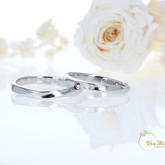 【宝石工房ヴァンモア】の口コミ セミオーダーで作りたくてここにしました。沢山の指輪の種類があり、その中...