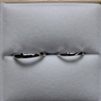 【宝石工房ヴァンモア】の口コミ 普通のデザインではなく最初からフルオーダーで作るつもりでいましたので、...