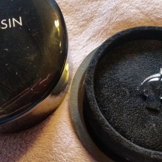 【MAUBOUSSIN(モーブッサン)】の口コミ 彼（現在の夫）が私に内緒で購入してくれていました。結婚すること自体は前...