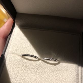 【ミルフローラ(Milluflora)】の口コミ デザインが気に入ったのと、神戸旅行の思い出とゆうこともあり、購入に至り...