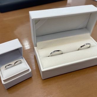 【Pink Dolphin Diamond(ピンクドルフィンダイヤモンド)】の口コミ ピンクダイヤモンドの貴重さに特別感を感じたためです。妻の出身地が神奈川...