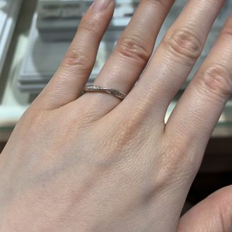 【ジュエリークラフトYAMAJI】の口コミ 指輪のデザインを探して数店舗まわりました。基本ストレートに少しだけウェ...
