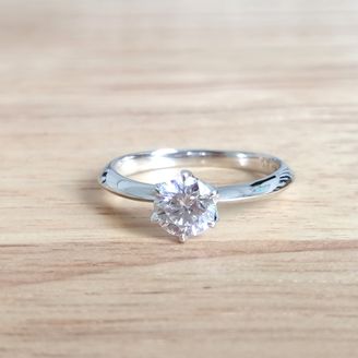 【speranza(スペランザ)】の口コミ 0.5ctで20万代。ネットのお店ですが正直最高におすすめです。美しい...