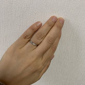 【insembre(インセンブレ)】の口コミ 
こちらのブランドはシンプルなのにエレガントで、私の太くてゴツゴツした...