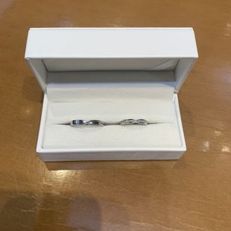 【OCTAVE(オクターヴ)】の口コミ 色々な指輪を見てみましたが、この指輪のクロスしたリボンの様な可愛いデザ...