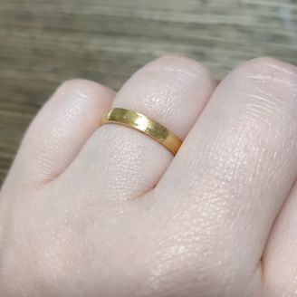 【JEWELRY  KAMATA(ジュエリーかまた)】の口コミ 素材はゴールドが希望だった事、仕事柄シンプルなデザインが良かった事から...