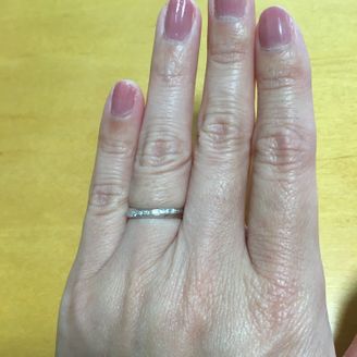 【GRAMA(グラマ)】の口コミ シンプルなデザインを探していました。最初は何もついていないものでと思っ...