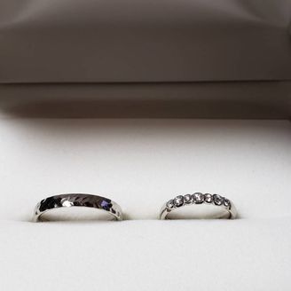 【PILOT BRIDAL(パイロットブライダル)】の口コミ デザインも素材も何もかもがパーフェクトでした。
一目惚れです。
家内は...