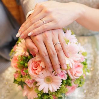 【SA BIRTH(サバース)】の口コミ 私も主人もブランド名よりも個性的なデザインを希望しており、海外のハイブ...