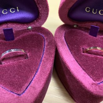 【グッチ(GUCCI)】の口コミ 2つのリングが重なったようなダブルリングで他にはなかなかないデザインが...