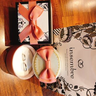 【insembre(インセンブレ)】の口コミ デザインが比較的シンプルで、金額面もリーズナブルで裏面の刻印、誕生石な...